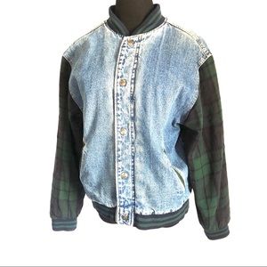 Adorable vintage jean denim jacket with plaid